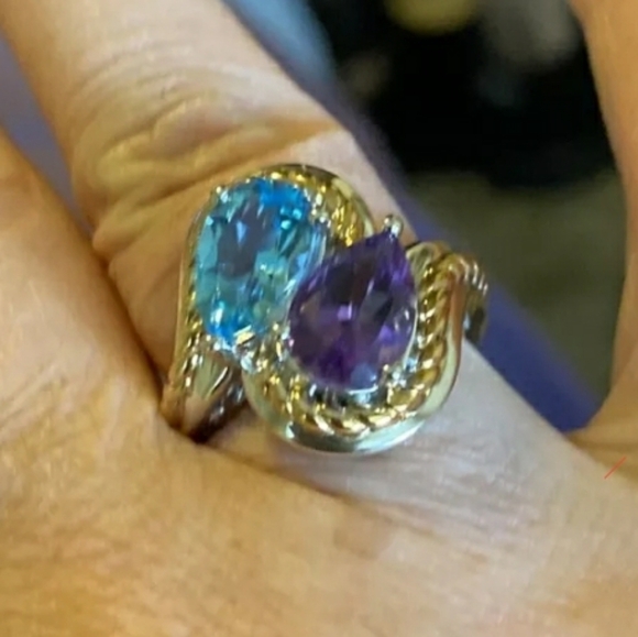 Stunning and rare Estate Victoria Wieck Swiss Blue Topaz & Amethyst Ring - Picture 6 of 9